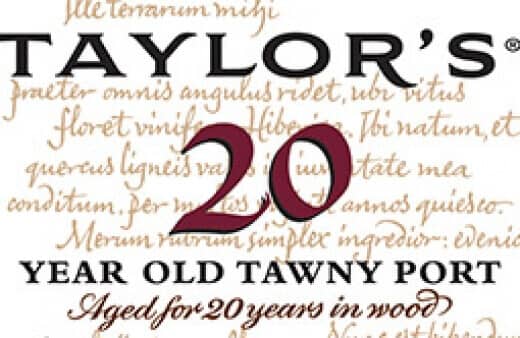 No Tawny 20 Anos, a fruta tornou-se ainda mais macia do que no tawny 10 Anos, e os aromas de especiarias e frutos secos criados pelo envelhecimento...