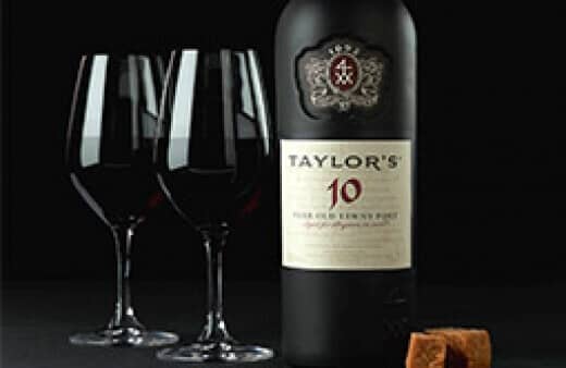 Mellow and elegant, combining delicate wood notes with rich aromas of mature fruit, it is bottled for immediate drinking.