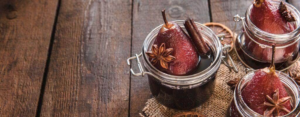 Ce dessert rafraichissant, simple et d'une rare élégance peut être servi avec une crème épaisse ou de la...