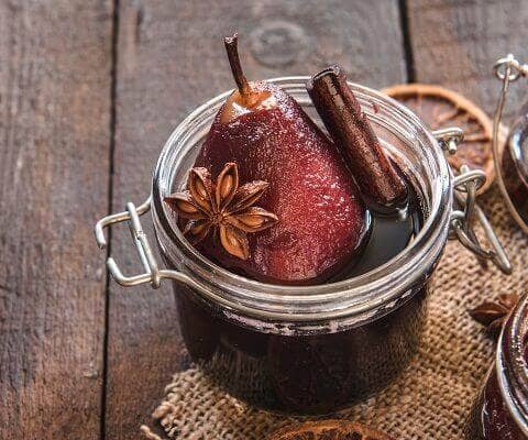 Ce dessert rafraichissant, simple et d'une rare élégance peut être servi avec une crème épaisse ou de la...