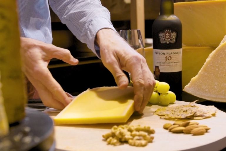 For many, Port Wine and Cheese is a match made in heaven. In this video we will explain how Taylor Fladgate 10 Year Old Tawny is the perfect combination for Gouda cheese.


