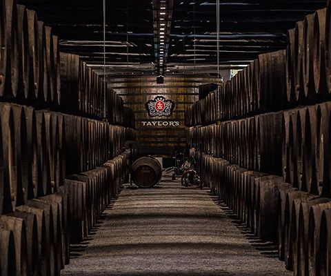 Para muitos, a Taylor’s é a mais ilustre casa produtora de vinhos do Porto e beber os seus vinhos constitui a mais sublime das...